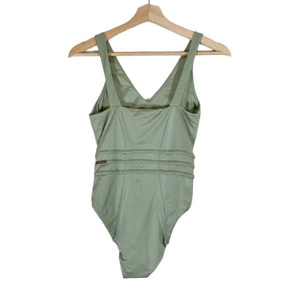 Buff Bunny Pleat The Fifth One Piece Swimsuit Size Small - Picture 4 of 10